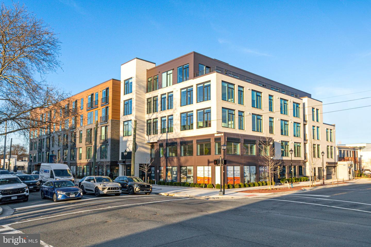 701 N HENRY ST #205, ALEXANDRIA, Virginia 22314, 2 Bedrooms Bedrooms, ,2 BathroomsBathrooms,Residential,For sale,701 N HENRY ST #205,VAAX2046294 MLS # VAAX2046294