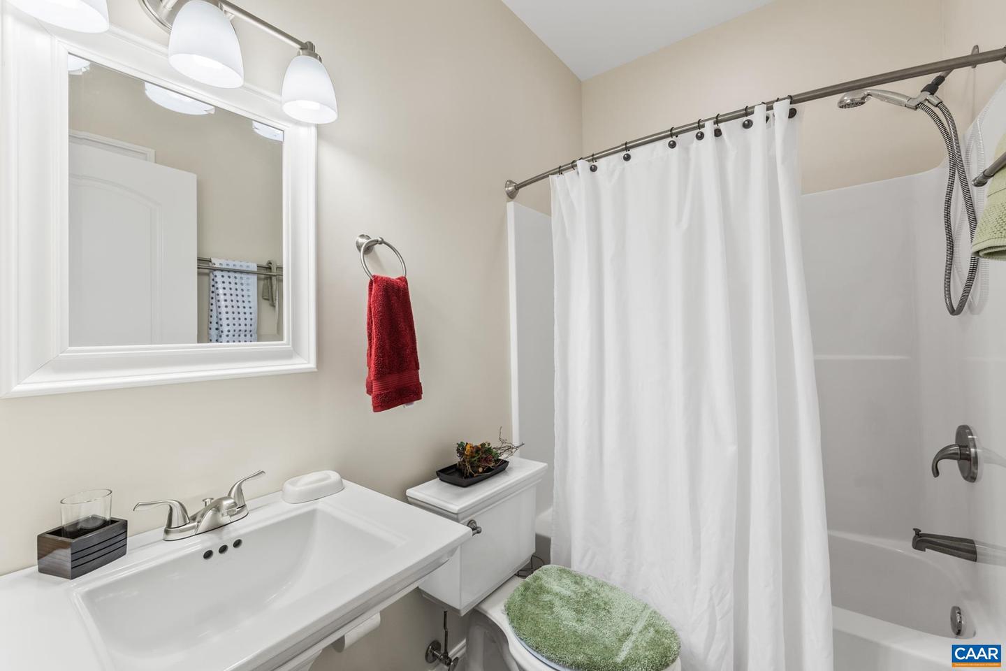 4175 EDGE VALLEY RD, NORTH GARDEN, Virginia 22959, 3 Bedrooms Bedrooms, ,3 BathroomsBathrooms,Residential,For sale,4175 EDGE VALLEY RD,665529 MLS # 665529