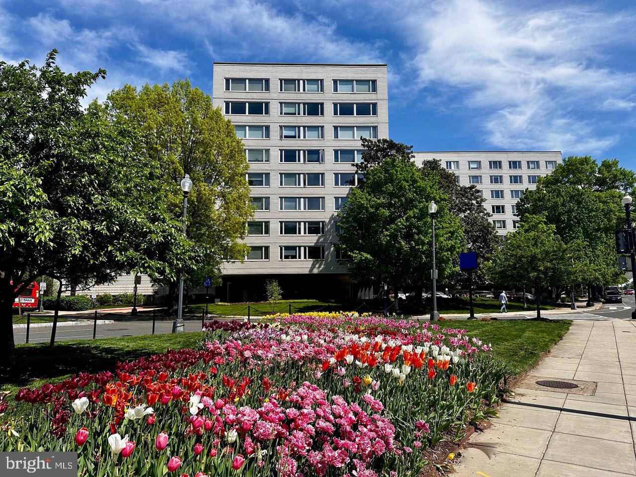2475 VIRGINIA AVE NW #930, WASHINGTON, District Of Columbia 20037, 2 Bedrooms Bedrooms, ,2 BathroomsBathrooms,Residential,For sale,2475 VIRGINIA AVE NW #930,DCDC2204808 MLS # DCDC2204808