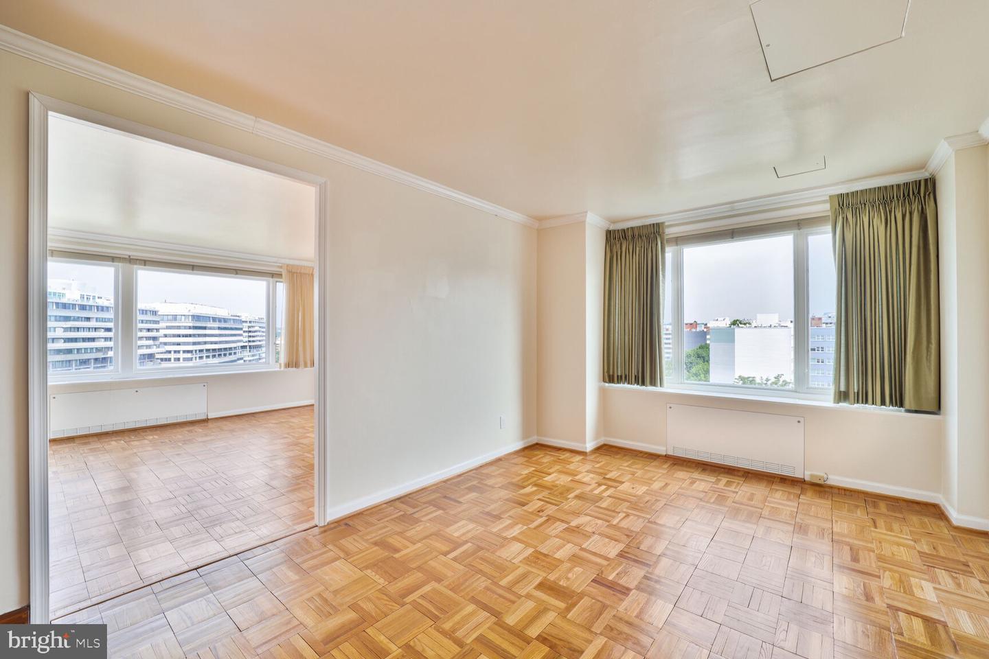 2475 VIRGINIA AVE NW #930, WASHINGTON, District Of Columbia 20037, 2 Bedrooms Bedrooms, ,2 BathroomsBathrooms,Residential,For sale,2475 VIRGINIA AVE NW #930,DCDC2204808 MLS # DCDC2204808
