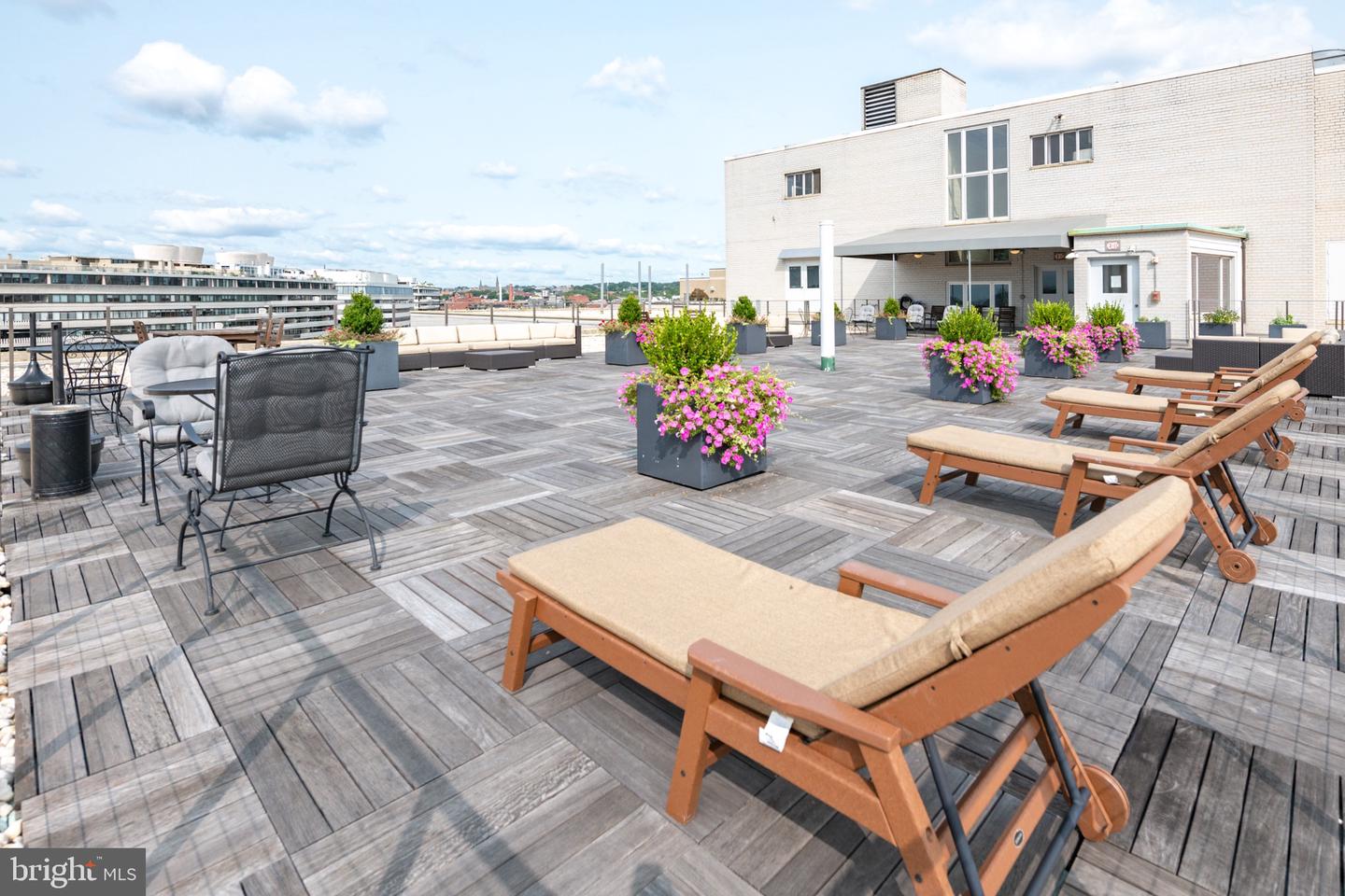 2475 VIRGINIA AVE NW #930, WASHINGTON, District Of Columbia 20037, 2 Bedrooms Bedrooms, ,2 BathroomsBathrooms,Residential,For sale,2475 VIRGINIA AVE NW #930,DCDC2204808 MLS # DCDC2204808