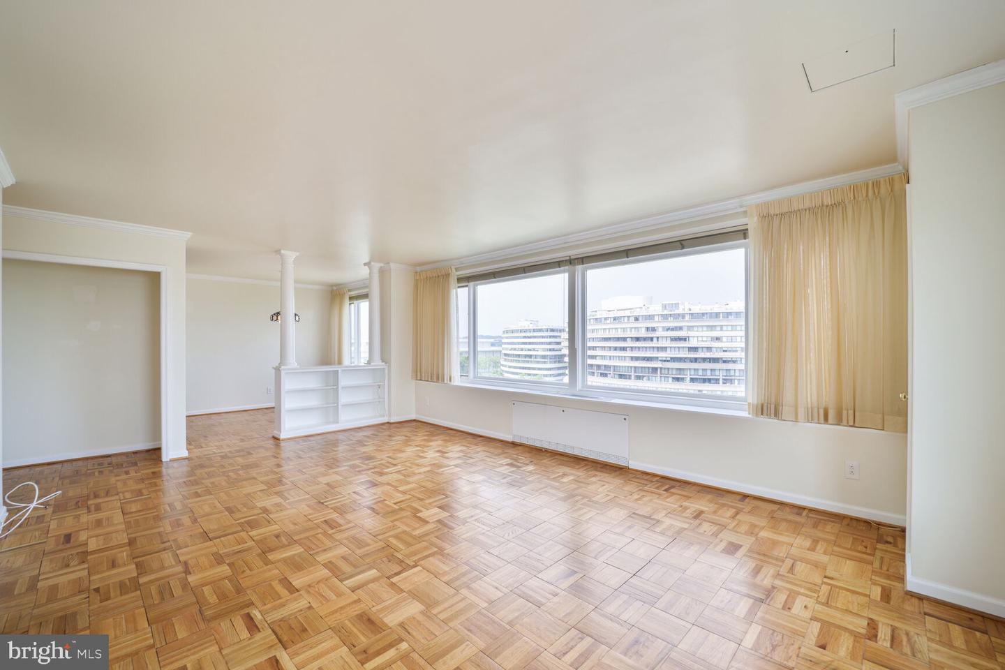 2475 VIRGINIA AVE NW #930, WASHINGTON, District Of Columbia 20037, 2 Bedrooms Bedrooms, ,2 BathroomsBathrooms,Residential,For sale,2475 VIRGINIA AVE NW #930,DCDC2204808 MLS # DCDC2204808