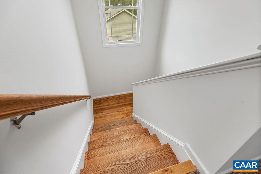 968 JENNYS CREEK RD, ROSELAND, Virginia 22967, 5 Bedrooms Bedrooms, ,3 BathroomsBathrooms,Residential,For sale,968 JENNYS CREEK RD,665533 MLS # 665533