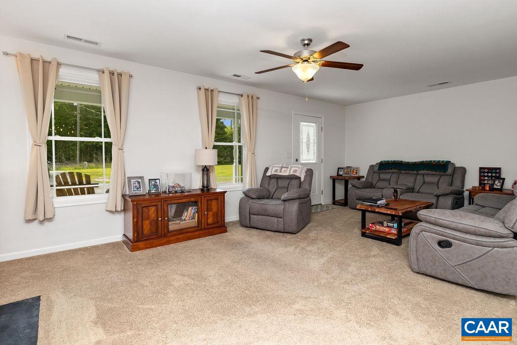 968 JENNYS CREEK RD, ROSELAND, Virginia 22967, 5 Bedrooms Bedrooms, ,3 BathroomsBathrooms,Residential,For sale,968 JENNYS CREEK RD,665533 MLS # 665533