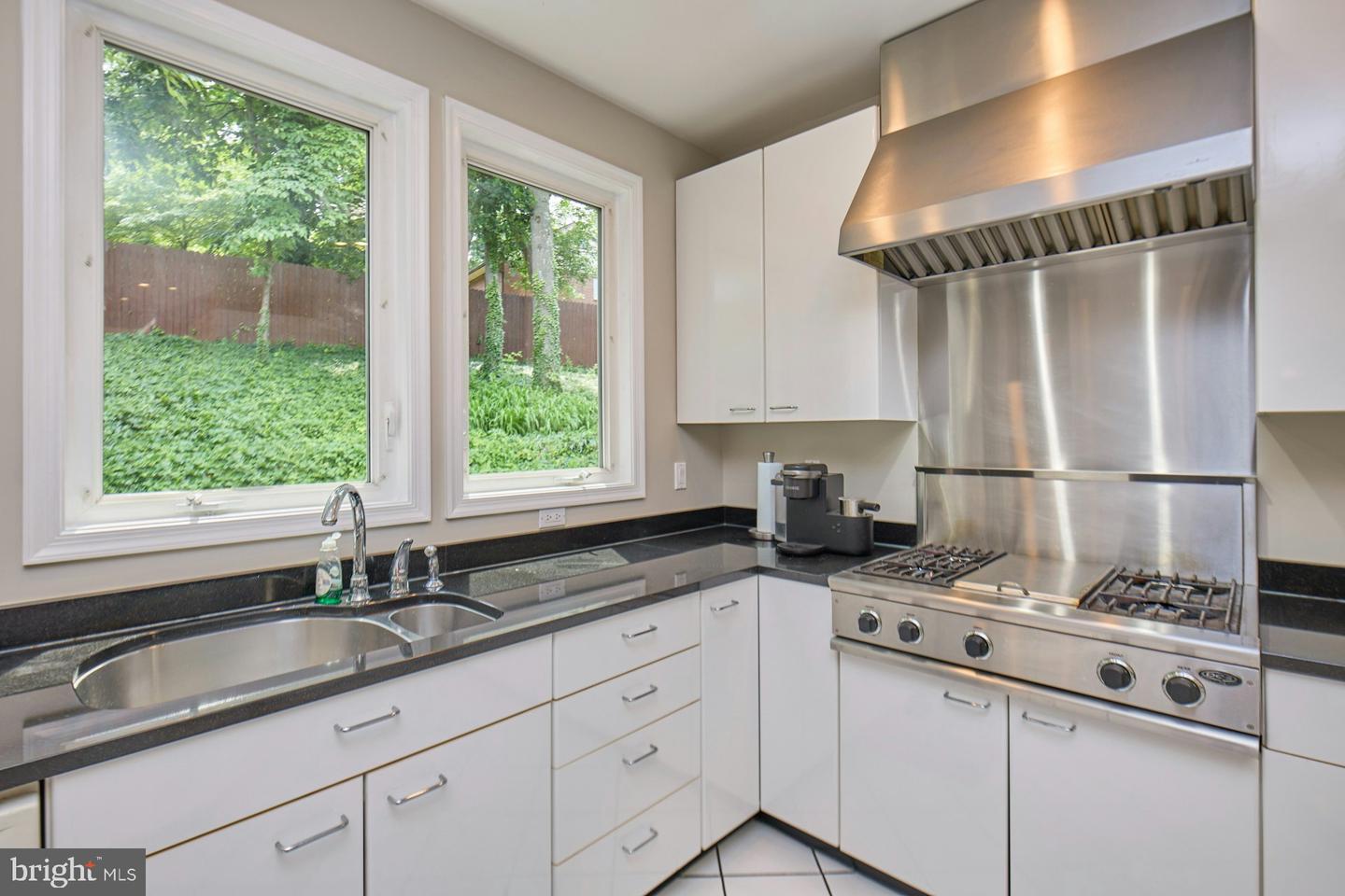 3820 LORCOM LN, ARLINGTON, Virginia 22207, 6 Bedrooms Bedrooms, ,5 BathroomsBathrooms,Residential,For sale,3820 LORCOM LN,VAAR2058950 MLS # VAAR2058950