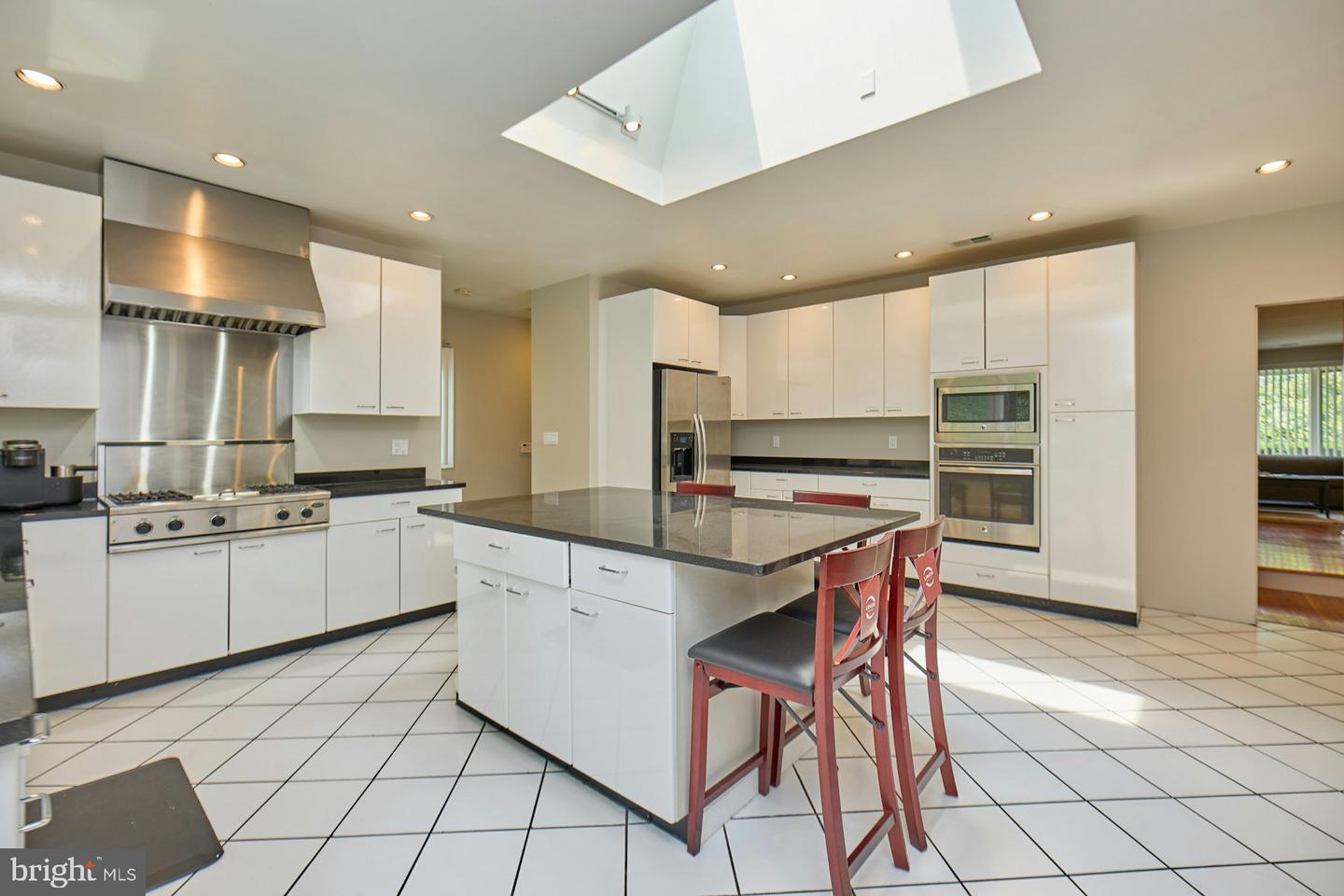 3820 LORCOM LN, ARLINGTON, Virginia 22207, 6 Bedrooms Bedrooms, ,5 BathroomsBathrooms,Residential,For sale,3820 LORCOM LN,VAAR2058950 MLS # VAAR2058950