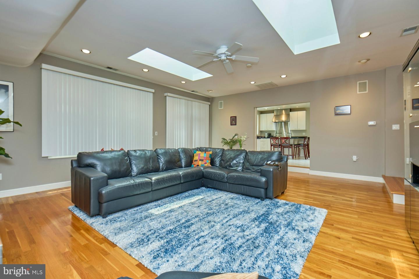 3820 LORCOM LN, ARLINGTON, Virginia 22207, 6 Bedrooms Bedrooms, ,5 BathroomsBathrooms,Residential,For sale,3820 LORCOM LN,VAAR2058950 MLS # VAAR2058950