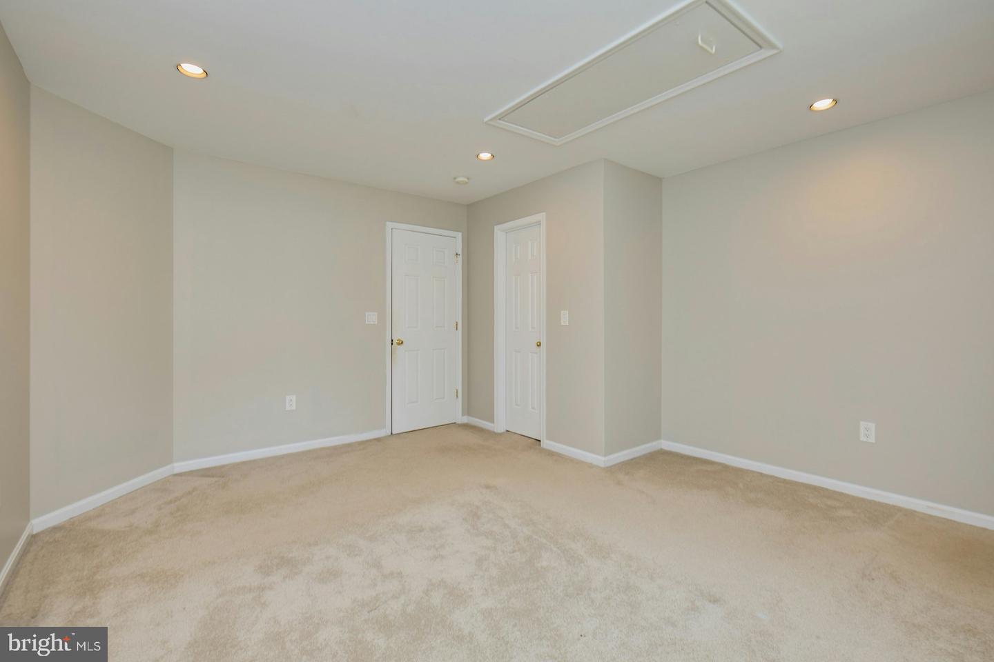 3820 LORCOM LN, ARLINGTON, Virginia 22207, 6 Bedrooms Bedrooms, ,5 BathroomsBathrooms,Residential,For sale,3820 LORCOM LN,VAAR2058950 MLS # VAAR2058950