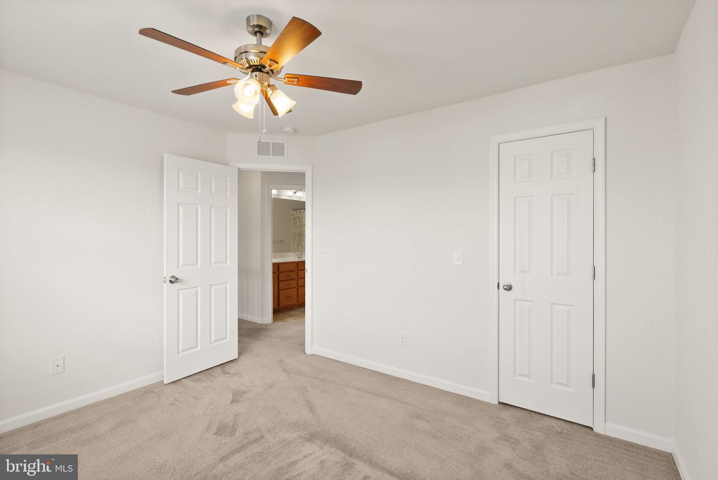 20 COLEMANS MILL DR, FREDERICKSBURG, Virginia 22405, 6 Bedrooms Bedrooms, ,4 BathroomsBathrooms,Residential,For sale,20 COLEMANS MILL DR,VAST2036988 MLS # VAST2036988