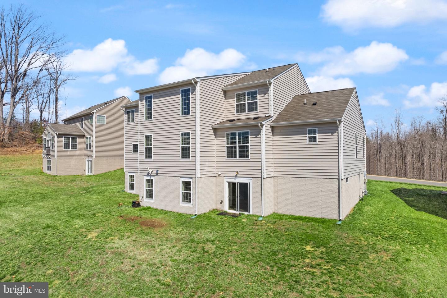 20 COLEMANS MILL DR, FREDERICKSBURG, Virginia 22405, 6 Bedrooms Bedrooms, ,4 BathroomsBathrooms,Residential,For sale,20 COLEMANS MILL DR,VAST2036988 MLS # VAST2036988