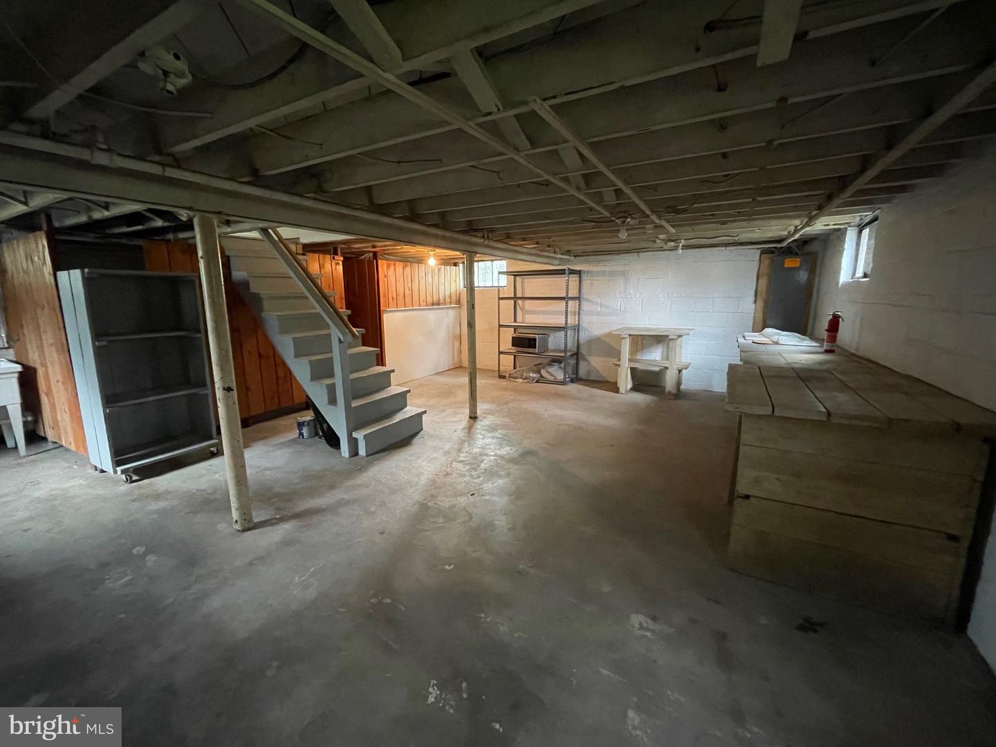 621 N KENSINGTON ST, ARLINGTON, Virginia 22205, 3 Bedrooms Bedrooms, ,1 BathroomBathrooms,Residential,For sale,621 N KENSINGTON ST,VAAR2055398 MLS # VAAR2055398