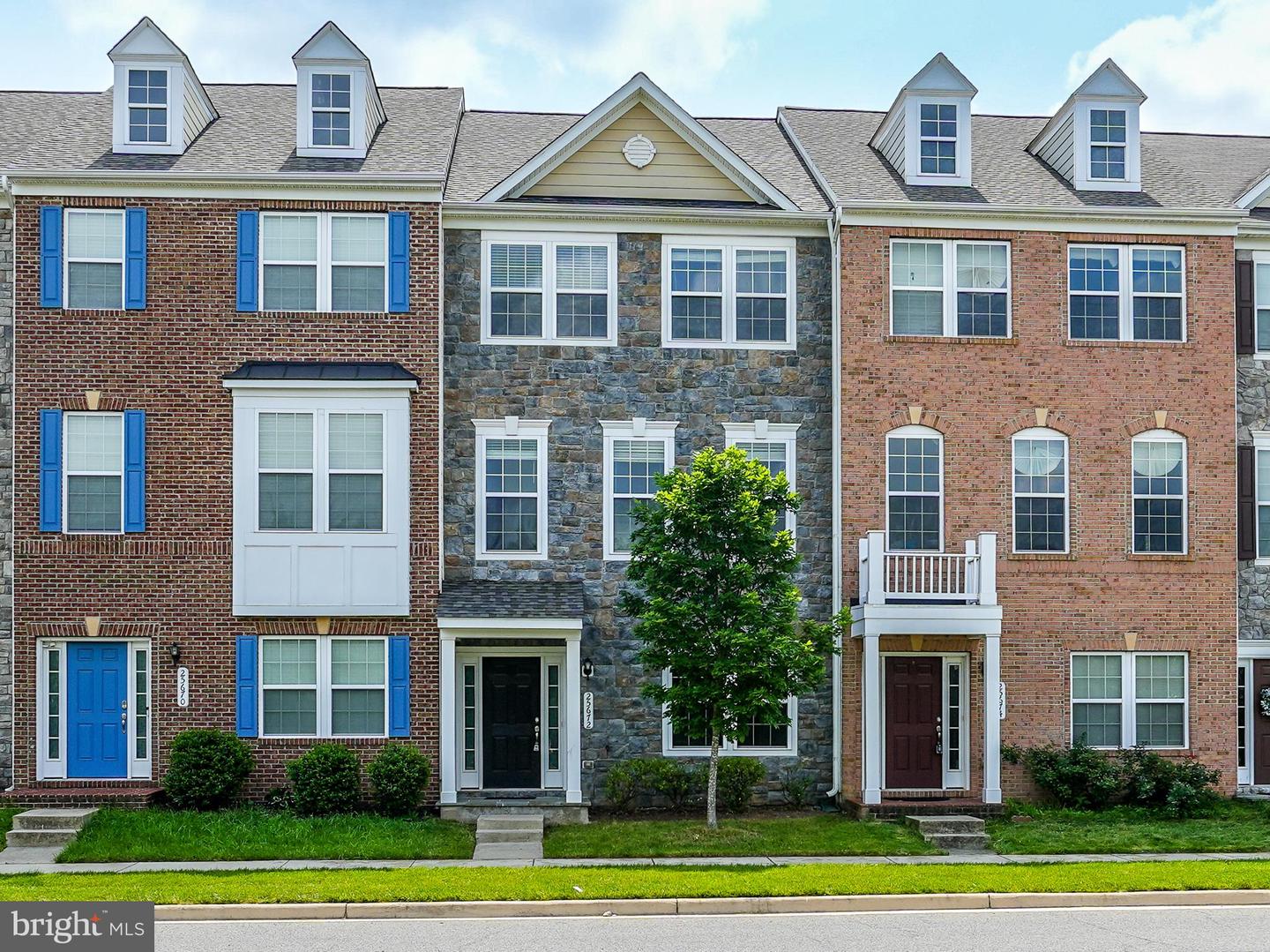 25672 PLEASANT VALLEY RD, CHANTILLY, Virginia 20152, 4 Bedrooms Bedrooms, ,3 BathroomsBathrooms,Residential,For sale,25672 PLEASANT VALLEY RD,VALO2093934 MLS # VALO2093934