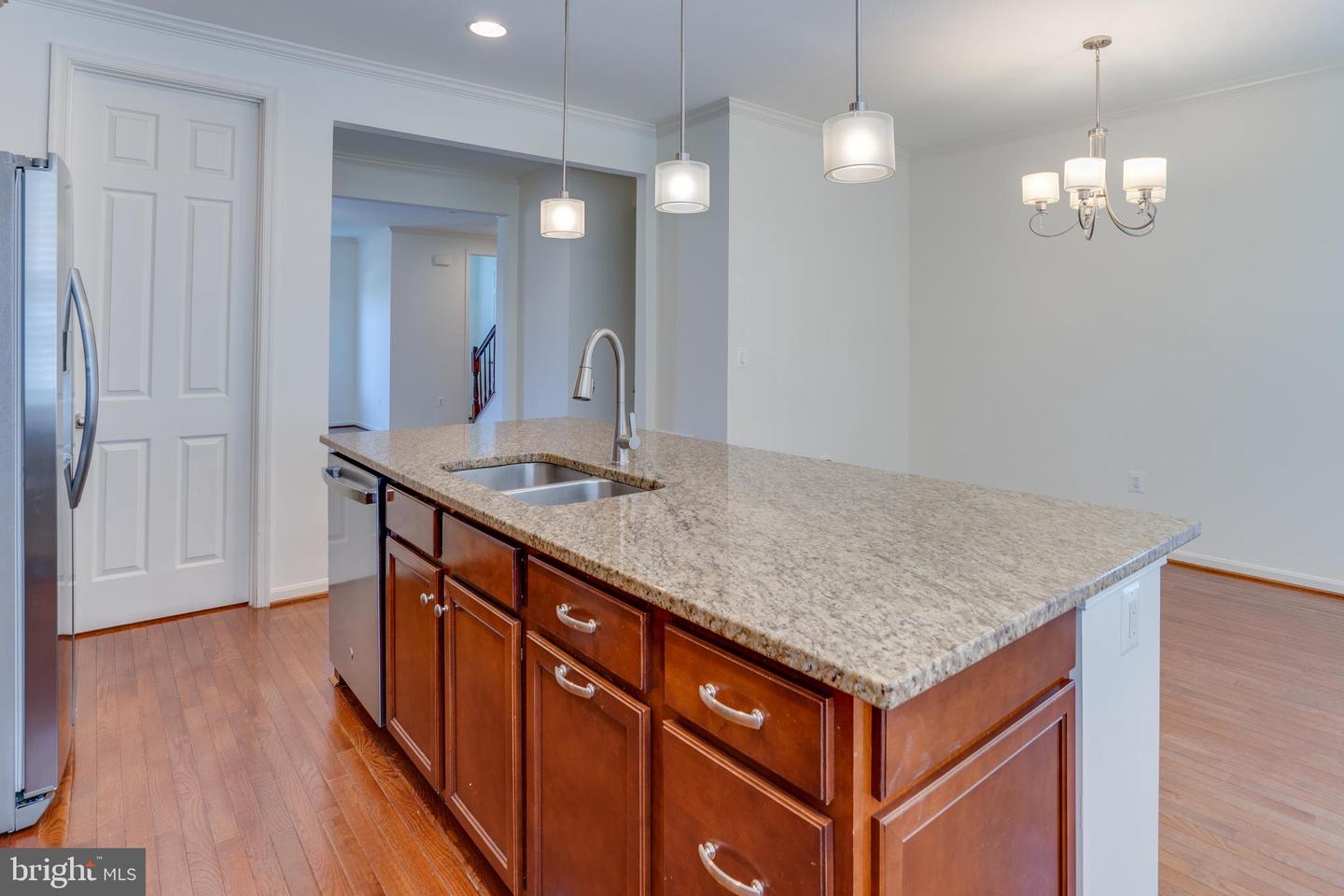 25672 PLEASANT VALLEY RD, CHANTILLY, Virginia 20152, 4 Bedrooms Bedrooms, ,3 BathroomsBathrooms,Residential,For sale,25672 PLEASANT VALLEY RD,VALO2093934 MLS # VALO2093934