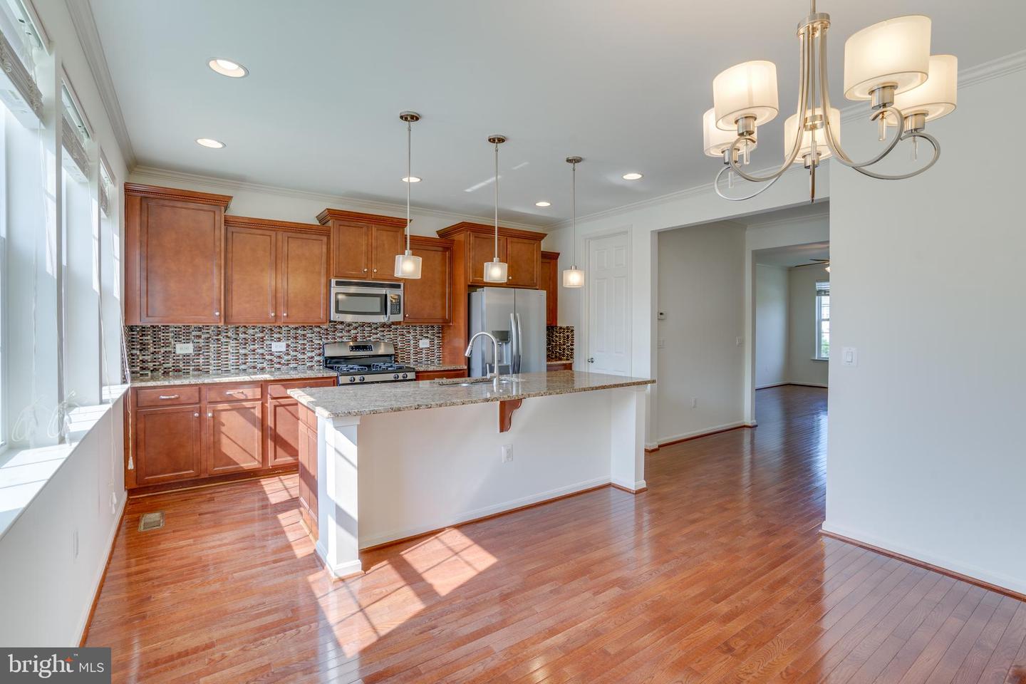 25672 PLEASANT VALLEY RD, CHANTILLY, Virginia 20152, 4 Bedrooms Bedrooms, ,3 BathroomsBathrooms,Residential,For sale,25672 PLEASANT VALLEY RD,VALO2093934 MLS # VALO2093934