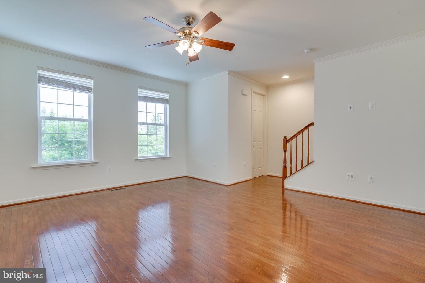 25672 PLEASANT VALLEY RD, CHANTILLY, Virginia 20152, 4 Bedrooms Bedrooms, ,3 BathroomsBathrooms,Residential,For sale,25672 PLEASANT VALLEY RD,VALO2093934 MLS # VALO2093934