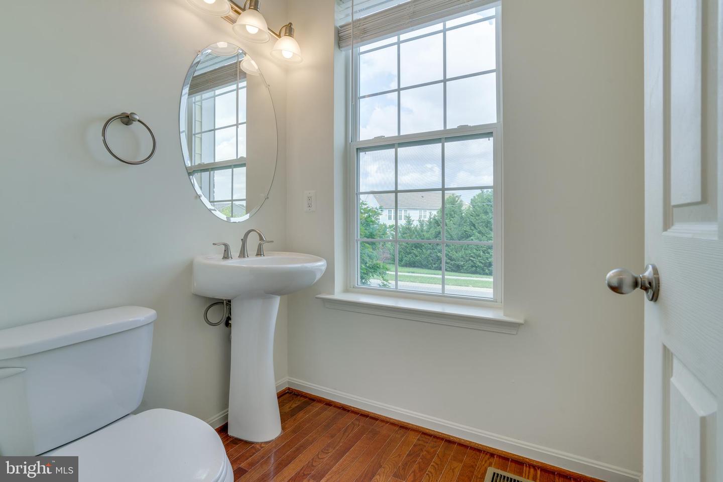 25672 PLEASANT VALLEY RD, CHANTILLY, Virginia 20152, 4 Bedrooms Bedrooms, ,3 BathroomsBathrooms,Residential,For sale,25672 PLEASANT VALLEY RD,VALO2093934 MLS # VALO2093934
