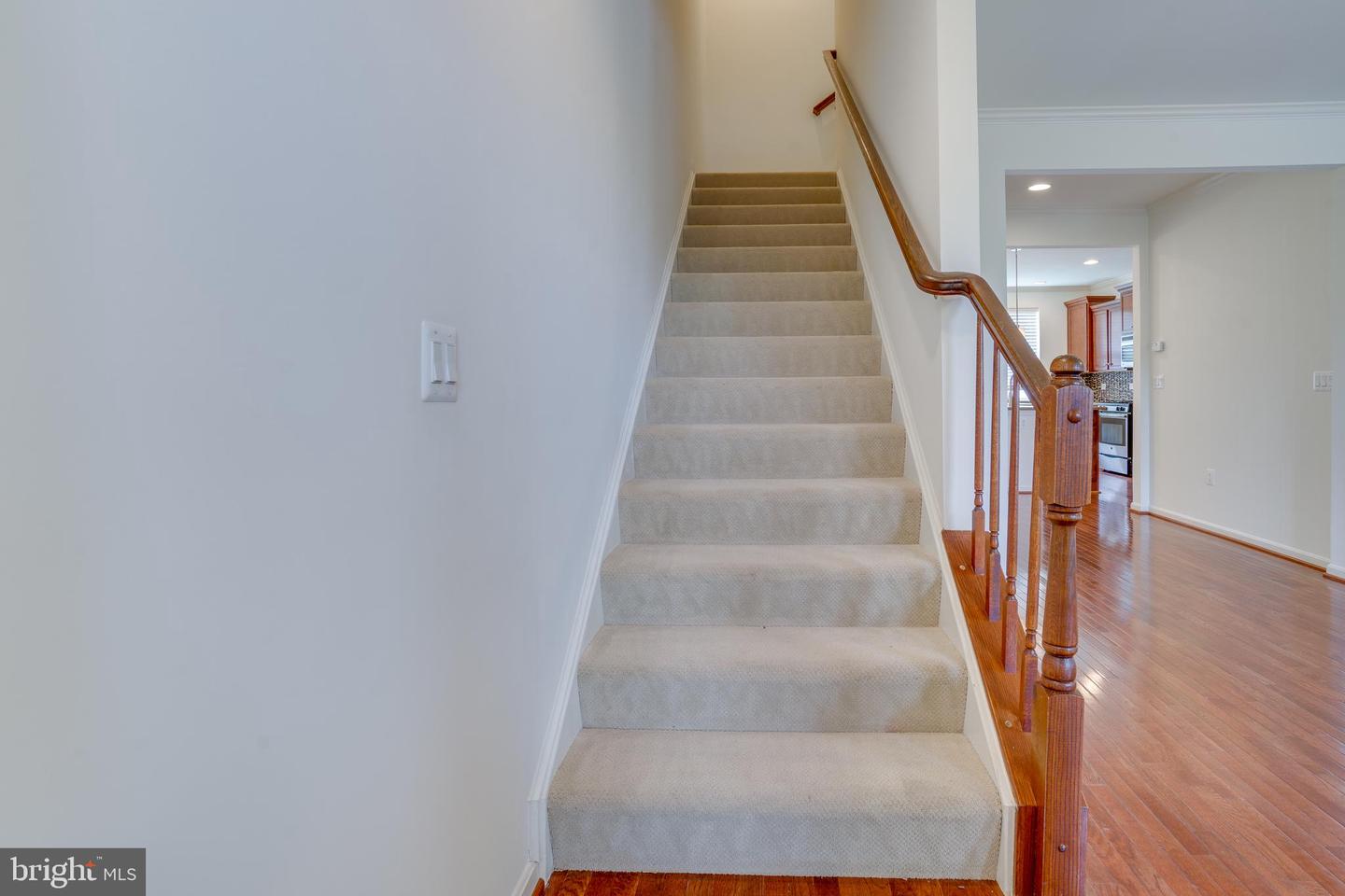 25672 PLEASANT VALLEY RD, CHANTILLY, Virginia 20152, 4 Bedrooms Bedrooms, ,3 BathroomsBathrooms,Residential,For sale,25672 PLEASANT VALLEY RD,VALO2093934 MLS # VALO2093934