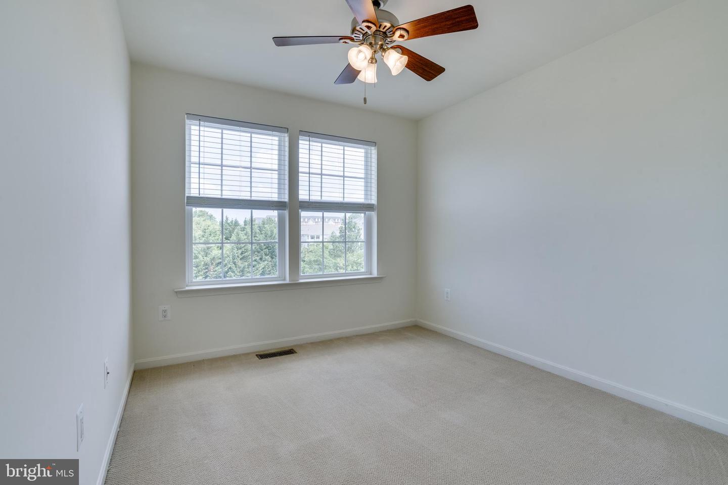 25672 PLEASANT VALLEY RD, CHANTILLY, Virginia 20152, 4 Bedrooms Bedrooms, ,3 BathroomsBathrooms,Residential,For sale,25672 PLEASANT VALLEY RD,VALO2093934 MLS # VALO2093934