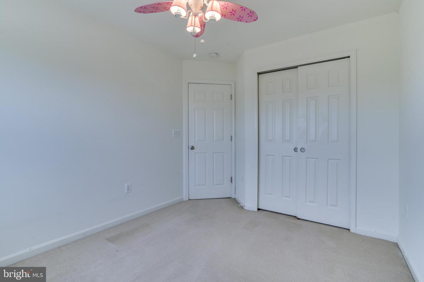 25672 PLEASANT VALLEY RD, CHANTILLY, Virginia 20152, 4 Bedrooms Bedrooms, ,3 BathroomsBathrooms,Residential,For sale,25672 PLEASANT VALLEY RD,VALO2093934 MLS # VALO2093934
