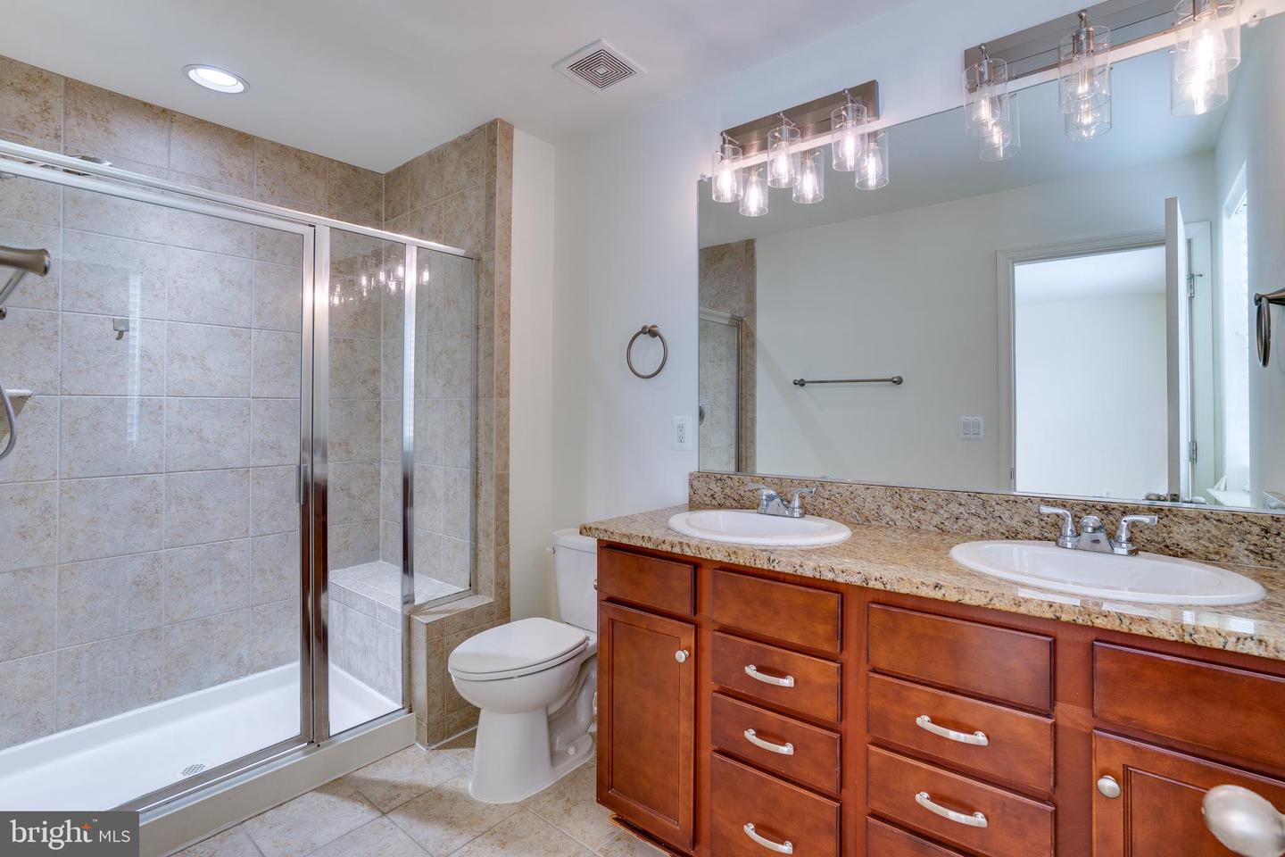 25672 PLEASANT VALLEY RD, CHANTILLY, Virginia 20152, 4 Bedrooms Bedrooms, ,3 BathroomsBathrooms,Residential,For sale,25672 PLEASANT VALLEY RD,VALO2093934 MLS # VALO2093934