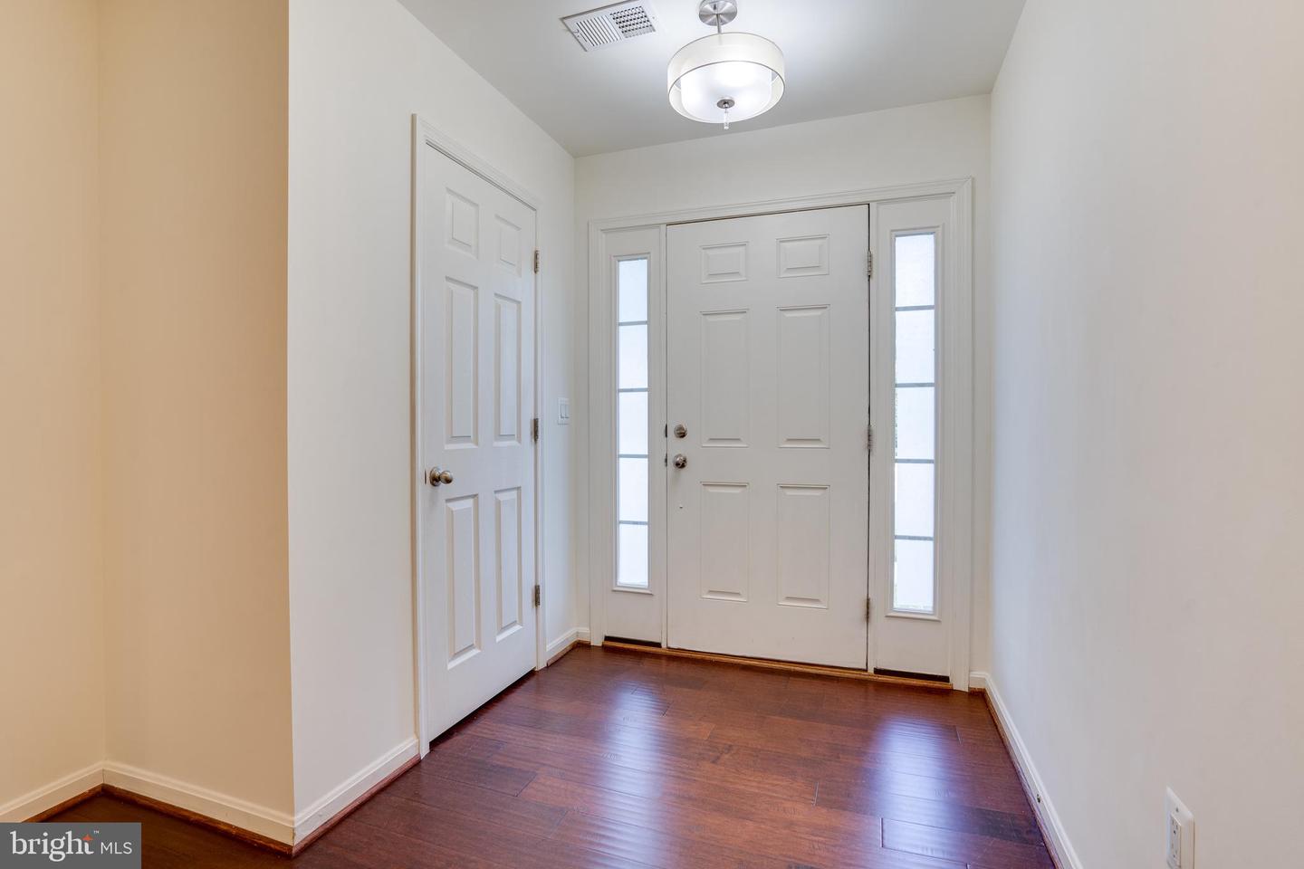 25672 PLEASANT VALLEY RD, CHANTILLY, Virginia 20152, 4 Bedrooms Bedrooms, ,3 BathroomsBathrooms,Residential,For sale,25672 PLEASANT VALLEY RD,VALO2093934 MLS # VALO2093934