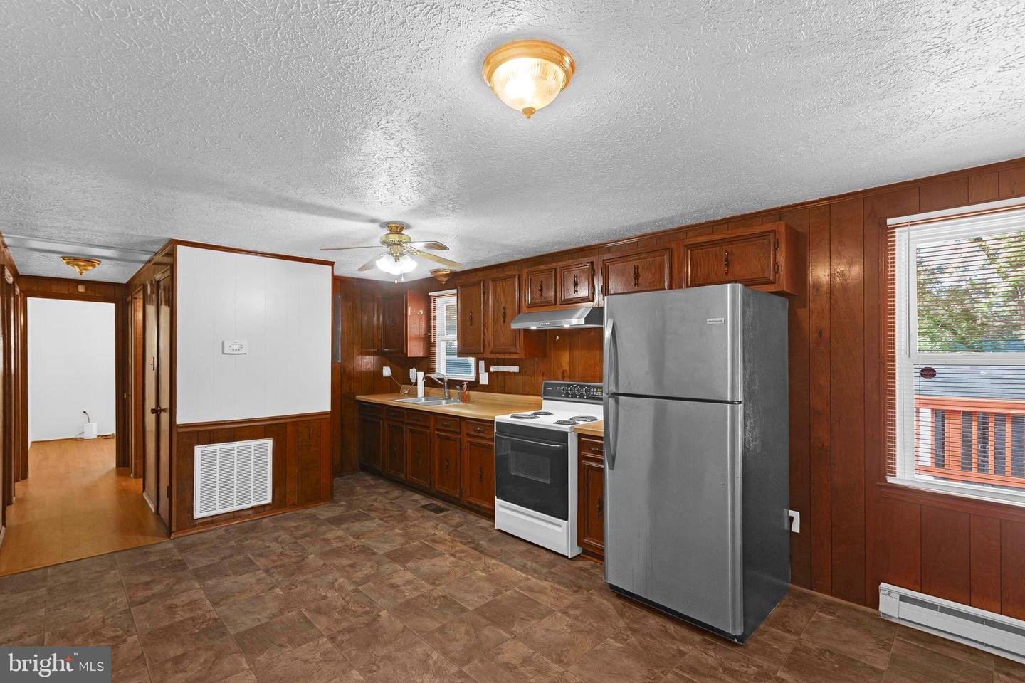 5514 LARCH ST, FREDERICKSBURG, Virginia 22407, 3 Bedrooms Bedrooms, ,1 BathroomBathrooms,Residential,For sale,5514 LARCH ST,VASP2032726 MLS # VASP2032726