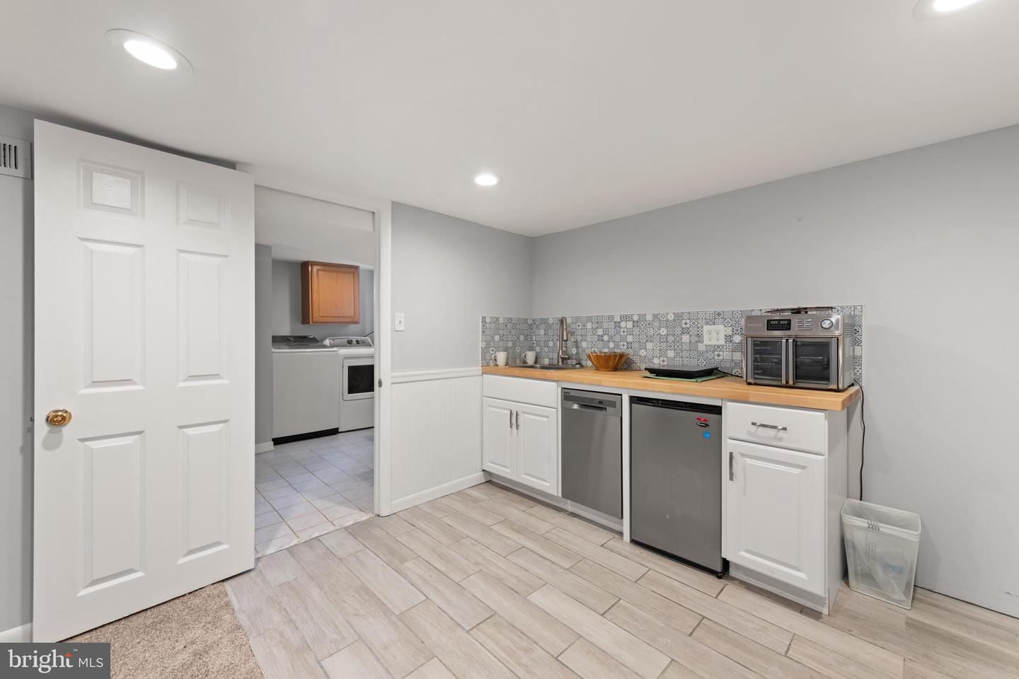 2610 HAMLIN ST NE, WASHINGTON, District Of Columbia 20018, 3 Bedrooms Bedrooms, ,2 BathroomsBathrooms,Residential,For sale,2610 HAMLIN ST NE,DCDC2198642 MLS # DCDC2198642