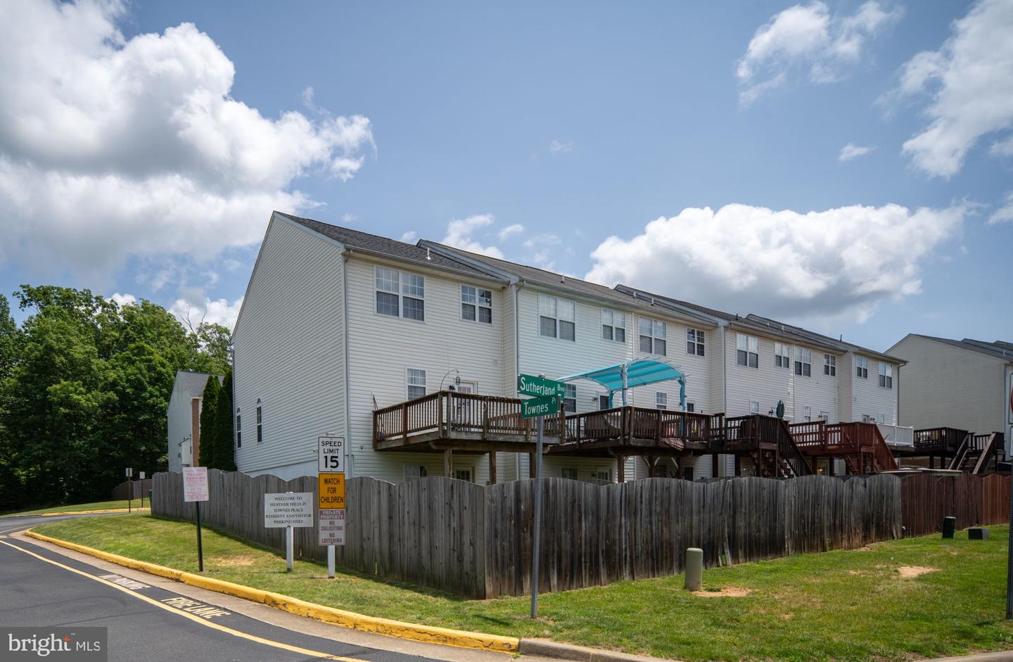 59 TOWNES PL, FREDERICKSBURG, Virginia 22405, 4 Bedrooms Bedrooms, ,3 BathroomsBathrooms,Residential,For sale,59 TOWNES PL,VAST2038844 MLS # VAST2038844