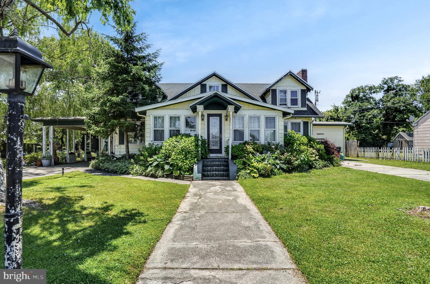 6126 TAYLOR ST, CHINCOTEAGUE ISLAND, Virginia 23336, 4 Bedrooms Bedrooms, ,2 BathroomsBathrooms,Residential,For sale,6126 TAYLOR ST,VAAC2001872 MLS # VAAC2001872