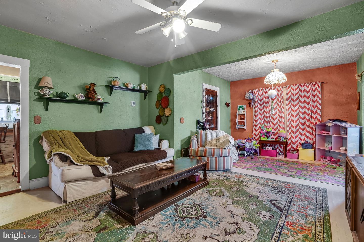 6126 TAYLOR ST, CHINCOTEAGUE ISLAND, Virginia 23336, 4 Bedrooms Bedrooms, ,2 BathroomsBathrooms,Residential,For sale,6126 TAYLOR ST,VAAC2001872 MLS # VAAC2001872