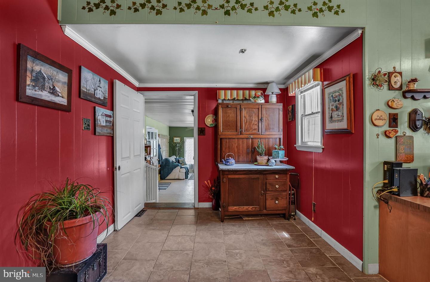 6126 TAYLOR ST, CHINCOTEAGUE ISLAND, Virginia 23336, 4 Bedrooms Bedrooms, ,2 BathroomsBathrooms,Residential,For sale,6126 TAYLOR ST,VAAC2001872 MLS # VAAC2001872