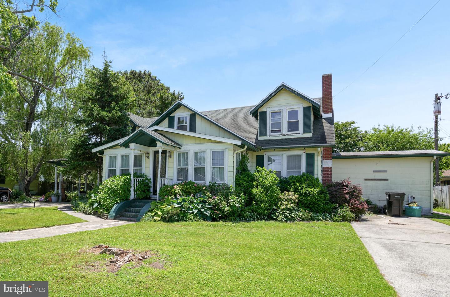 6126 TAYLOR ST, CHINCOTEAGUE ISLAND, Virginia 23336, 4 Bedrooms Bedrooms, ,2 BathroomsBathrooms,Residential,For sale,6126 TAYLOR ST,VAAC2001872 MLS # VAAC2001872