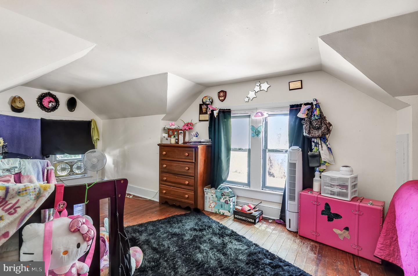 6126 TAYLOR ST, CHINCOTEAGUE ISLAND, Virginia 23336, 4 Bedrooms Bedrooms, ,2 BathroomsBathrooms,Residential,For sale,6126 TAYLOR ST,VAAC2001872 MLS # VAAC2001872