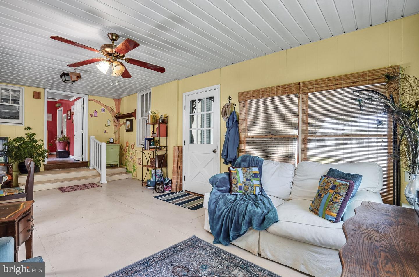 6126 TAYLOR ST, CHINCOTEAGUE ISLAND, Virginia 23336, 4 Bedrooms Bedrooms, ,2 BathroomsBathrooms,Residential,For sale,6126 TAYLOR ST,VAAC2001872 MLS # VAAC2001872