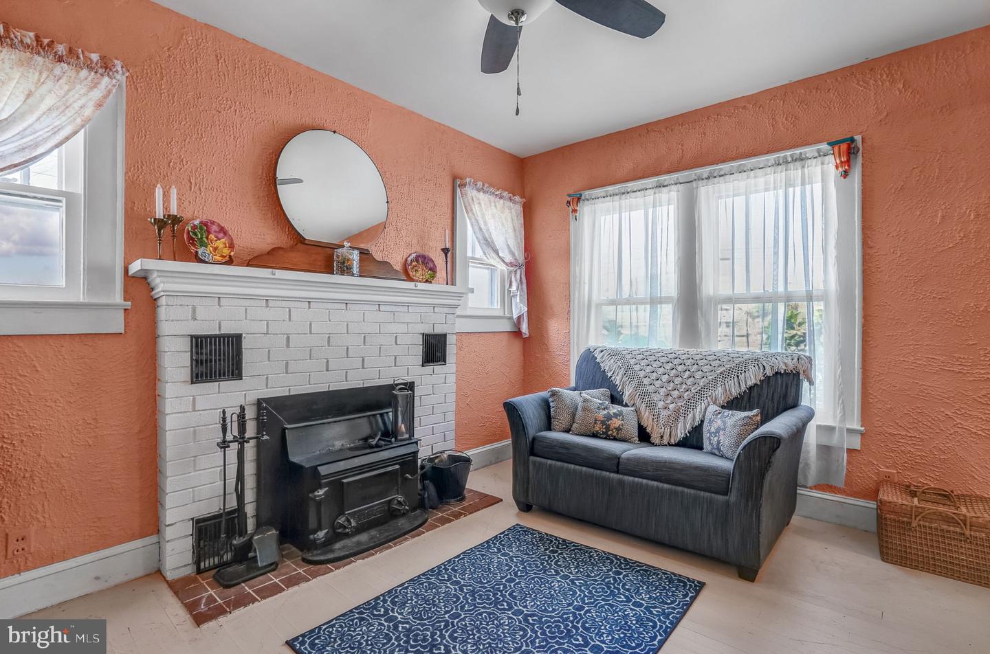 6126 TAYLOR ST, CHINCOTEAGUE ISLAND, Virginia 23336, 4 Bedrooms Bedrooms, ,2 BathroomsBathrooms,Residential,For sale,6126 TAYLOR ST,VAAC2001872 MLS # VAAC2001872