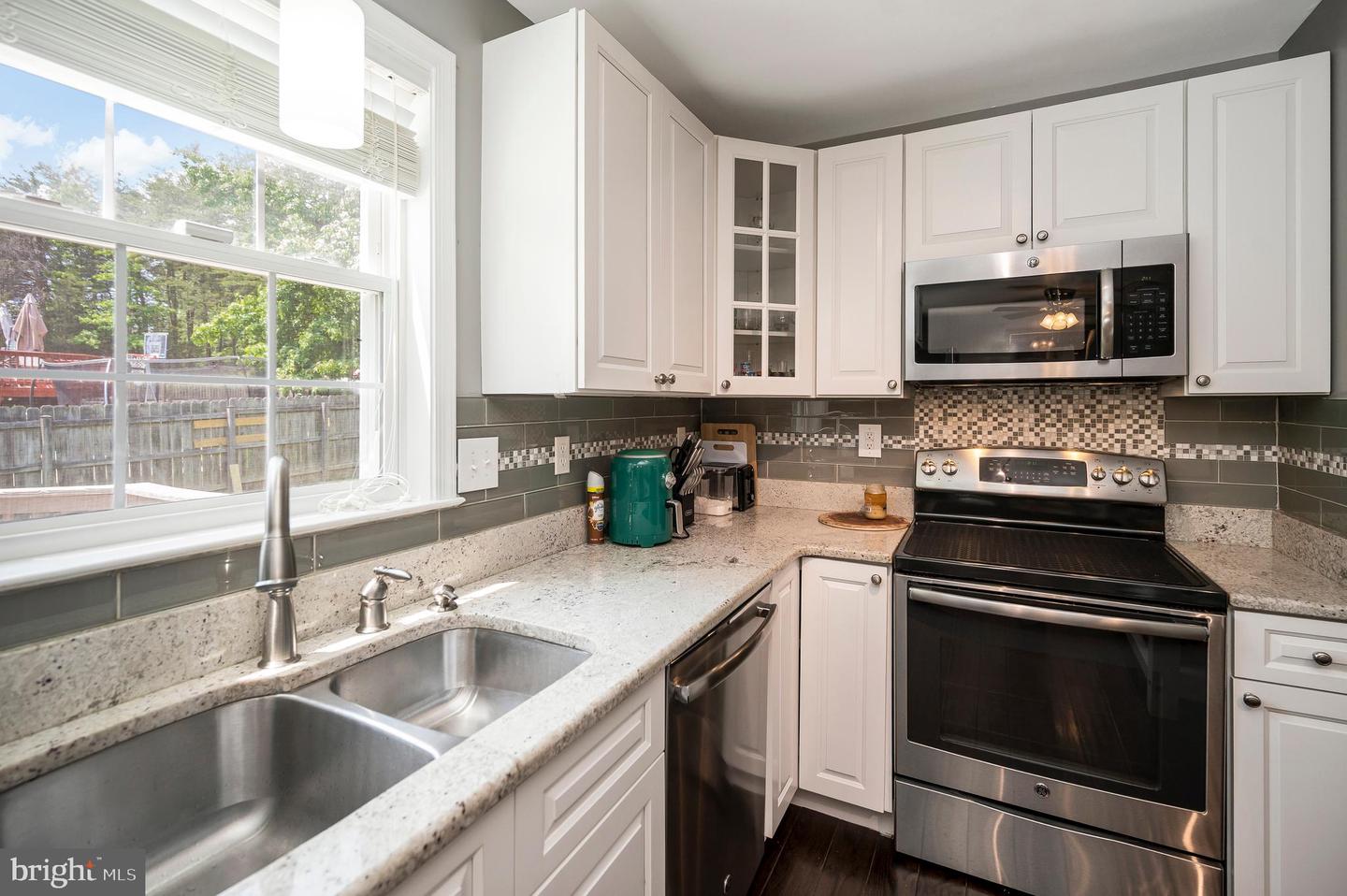 11714 FALCON RIDGE DR, FREDERICKSBURG, Virginia 22407, 4 Bedrooms Bedrooms, ,2 BathroomsBathrooms,Residential,For sale,11714 FALCON RIDGE DR,VASP2033408 MLS # VASP2033408