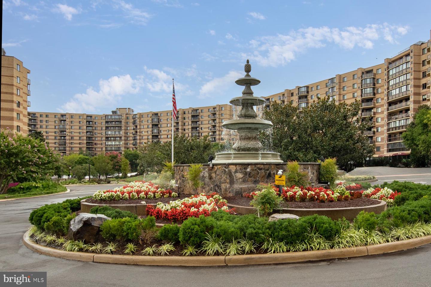 8380 GREENSBORO DR #906, MCLEAN, Virginia 22102, 2 Bedrooms Bedrooms, ,1 BathroomBathrooms,Residential,For sale,8380 GREENSBORO DR #906,VAFX2243678 MLS # VAFX2243678