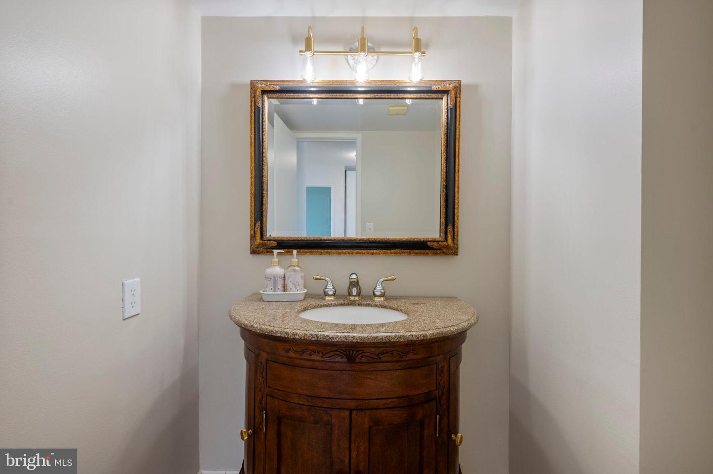 8380 GREENSBORO DR #906, MCLEAN, Virginia 22102, 2 Bedrooms Bedrooms, ,1 BathroomBathrooms,Residential,For sale,8380 GREENSBORO DR #906,VAFX2243678 MLS # VAFX2243678