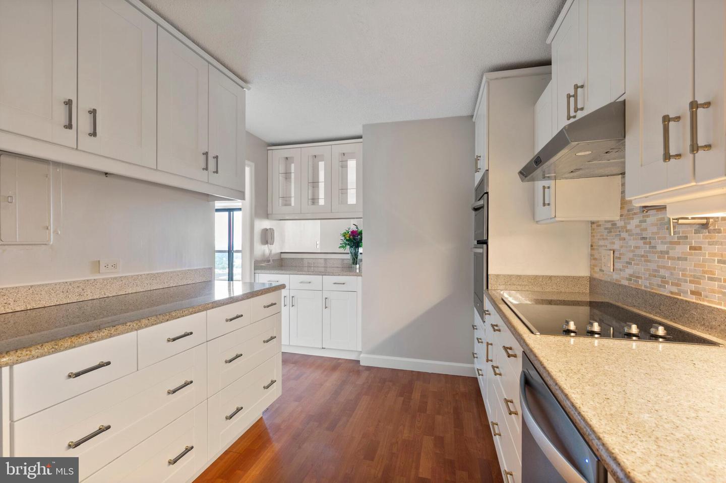 8380 GREENSBORO DR #906, MCLEAN, Virginia 22102, 2 Bedrooms Bedrooms, ,1 BathroomBathrooms,Residential,For sale,8380 GREENSBORO DR #906,VAFX2243678 MLS # VAFX2243678