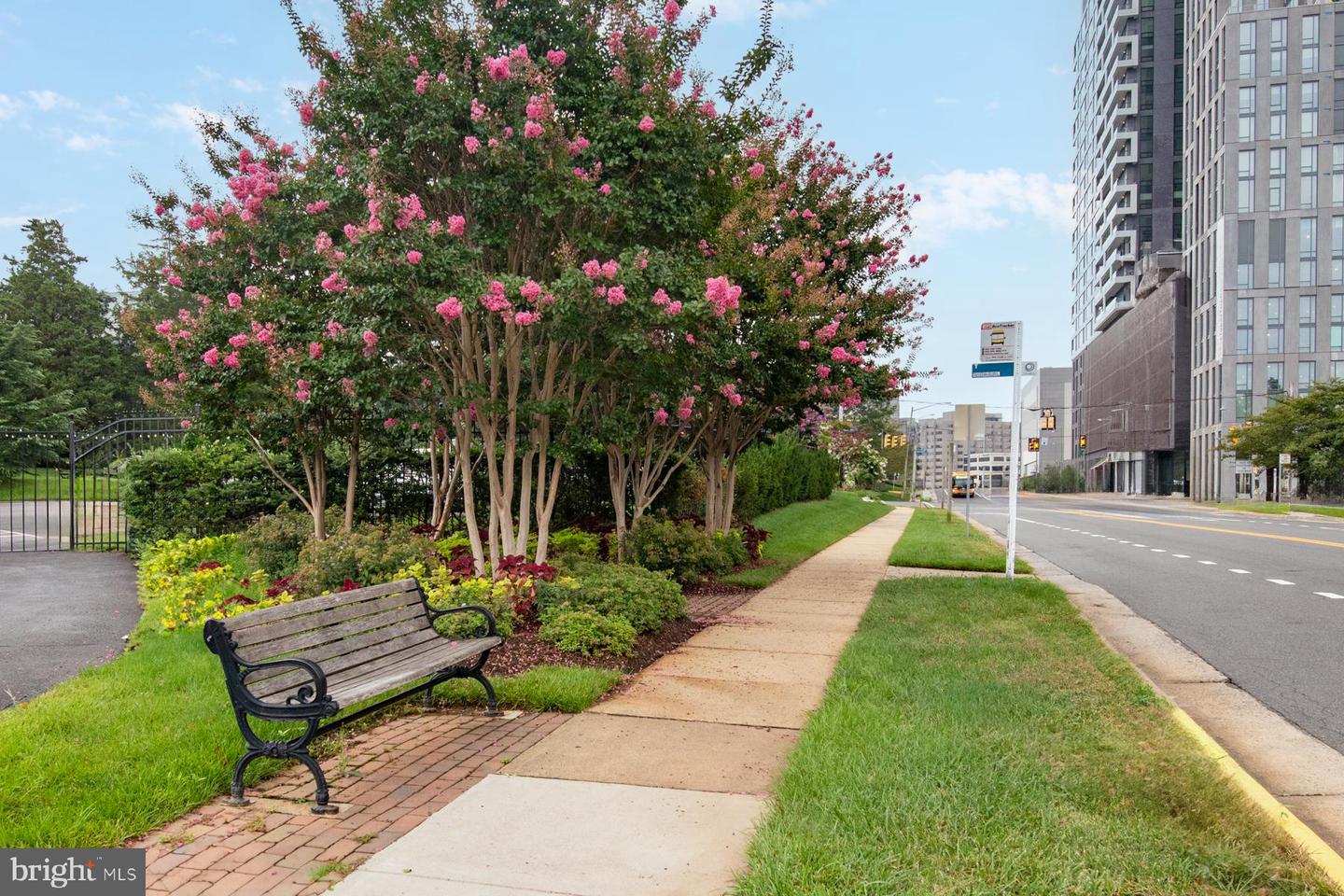 8380 GREENSBORO DR #906, MCLEAN, Virginia 22102, 2 Bedrooms Bedrooms, ,1 BathroomBathrooms,Residential,For sale,8380 GREENSBORO DR #906,VAFX2243678 MLS # VAFX2243678
