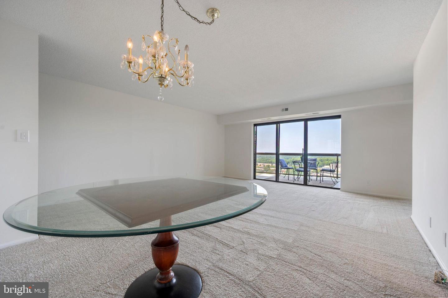 8380 GREENSBORO DR #906, MCLEAN, Virginia 22102, 2 Bedrooms Bedrooms, ,1 BathroomBathrooms,Residential,For sale,8380 GREENSBORO DR #906,VAFX2243678 MLS # VAFX2243678