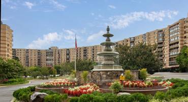 8380 GREENSBORO DR #906, MCLEAN, Virginia 22102, 2 Bedrooms Bedrooms, ,1 BathroomBathrooms,Residential,For sale,8380 GREENSBORO DR #906,VAFX2243678 MLS # VAFX2243678