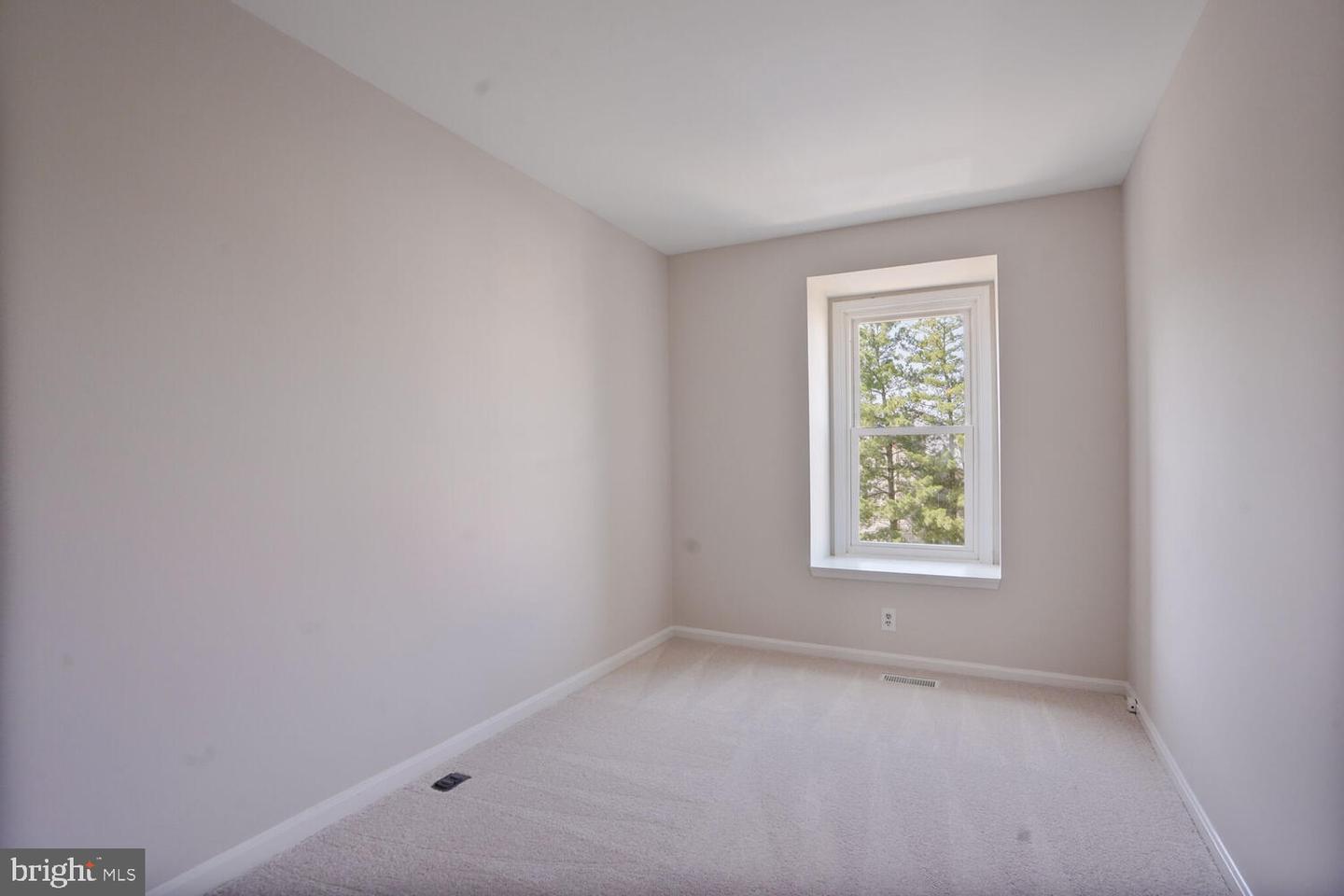 7378 ROKEBY DR, MANASSAS, Virginia 20109, 3 Bedrooms Bedrooms, ,3 BathroomsBathrooms,Residential,For sale,7378 ROKEBY DR,VAPW2095542 MLS # VAPW2095542