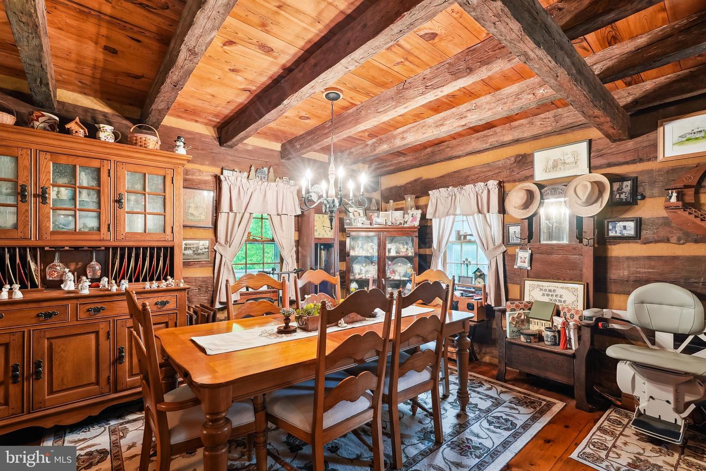14732 ROSE HOLLOW LN, WATERFORD, Virginia 20197, 3 Bedrooms Bedrooms, 6 Rooms Rooms,2 BathroomsBathrooms,Residential,For sale,14732 ROSE HOLLOW LN,VALO2097876 MLS # VALO2097876