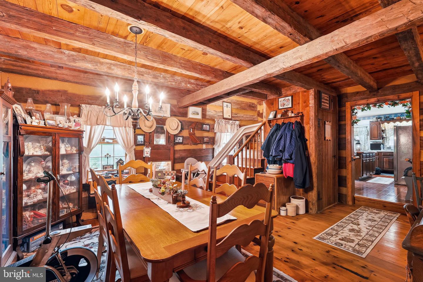14732 ROSE HOLLOW LN, WATERFORD, Virginia 20197, 3 Bedrooms Bedrooms, 6 Rooms Rooms,2 BathroomsBathrooms,Residential,For sale,14732 ROSE HOLLOW LN,VALO2097876 MLS # VALO2097876