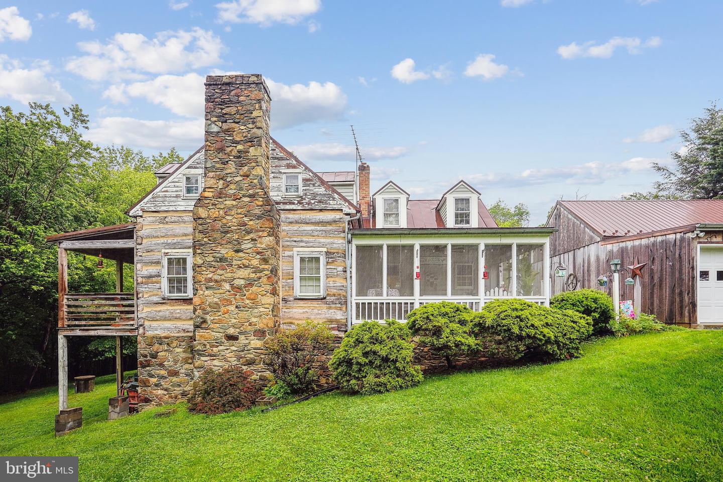 14732 ROSE HOLLOW LN, WATERFORD, Virginia 20197, 3 Bedrooms Bedrooms, 6 Rooms Rooms,2 BathroomsBathrooms,Residential,For sale,14732 ROSE HOLLOW LN,VALO2097876 MLS # VALO2097876
