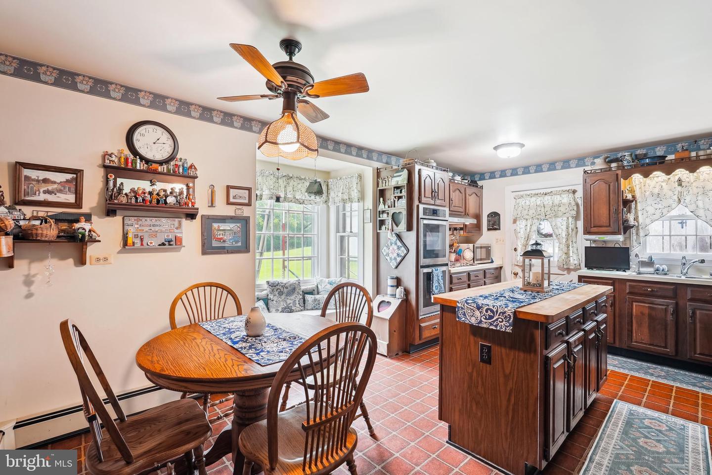 14732 ROSE HOLLOW LN, WATERFORD, Virginia 20197, 3 Bedrooms Bedrooms, 6 Rooms Rooms,2 BathroomsBathrooms,Residential,For sale,14732 ROSE HOLLOW LN,VALO2097876 MLS # VALO2097876