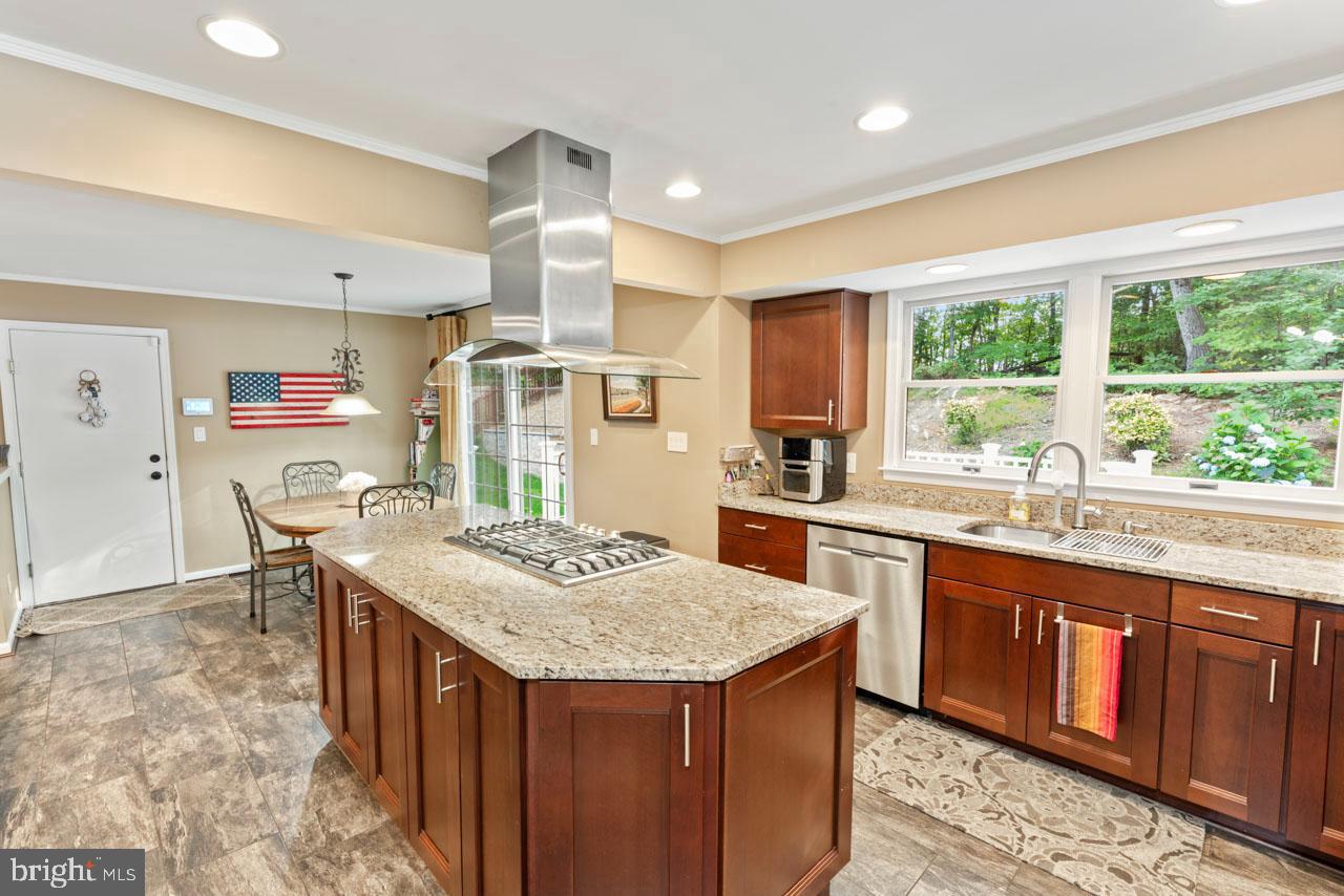 44 BRIDGEPORT CIR, STAFFORD, Virginia 22554, 4 Bedrooms Bedrooms, ,3 BathroomsBathrooms,Residential,For sale,44 BRIDGEPORT CIR,VAST2039242 MLS # VAST2039242