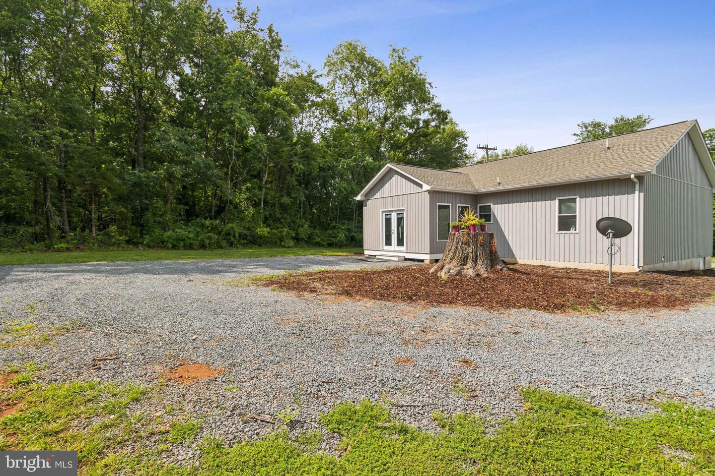 1225 JEFFERSON HIGHWAY, LOUISA, Virginia 23093, 3 Bedrooms Bedrooms, ,2 BathroomsBathrooms,Residential,For sale,1225 JEFFERSON HIGHWAY,VALA2007934 MLS # VALA2007934