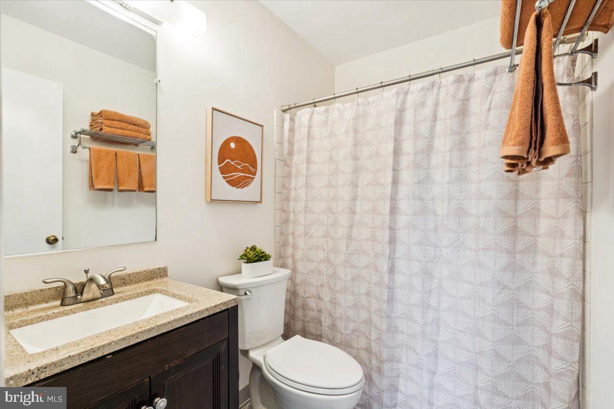 167 S FOX RD, STERLING, Virginia 20164, 4 Bedrooms Bedrooms, ,2 BathroomsBathrooms,Residential,For sale,167 S FOX RD,VALO2098320 MLS # VALO2098320